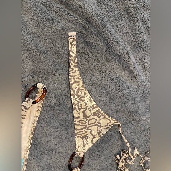 Odabash string bikini top - Picture 5 of 8